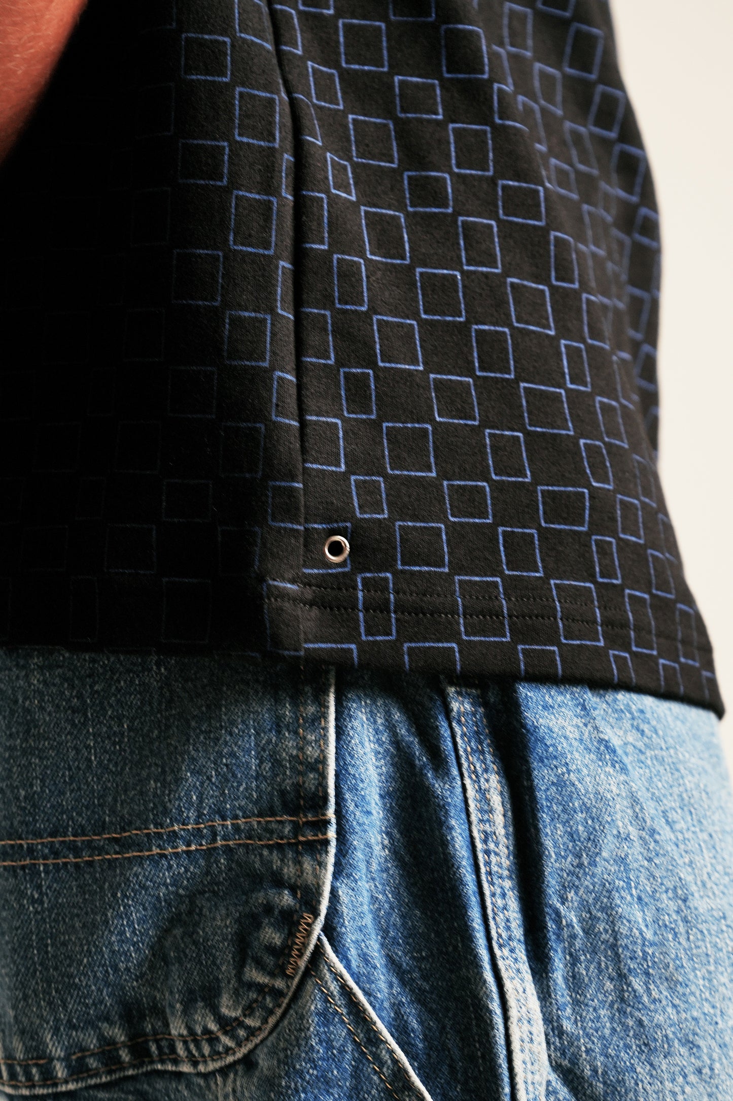 I don't fit in a box- Midnight Back