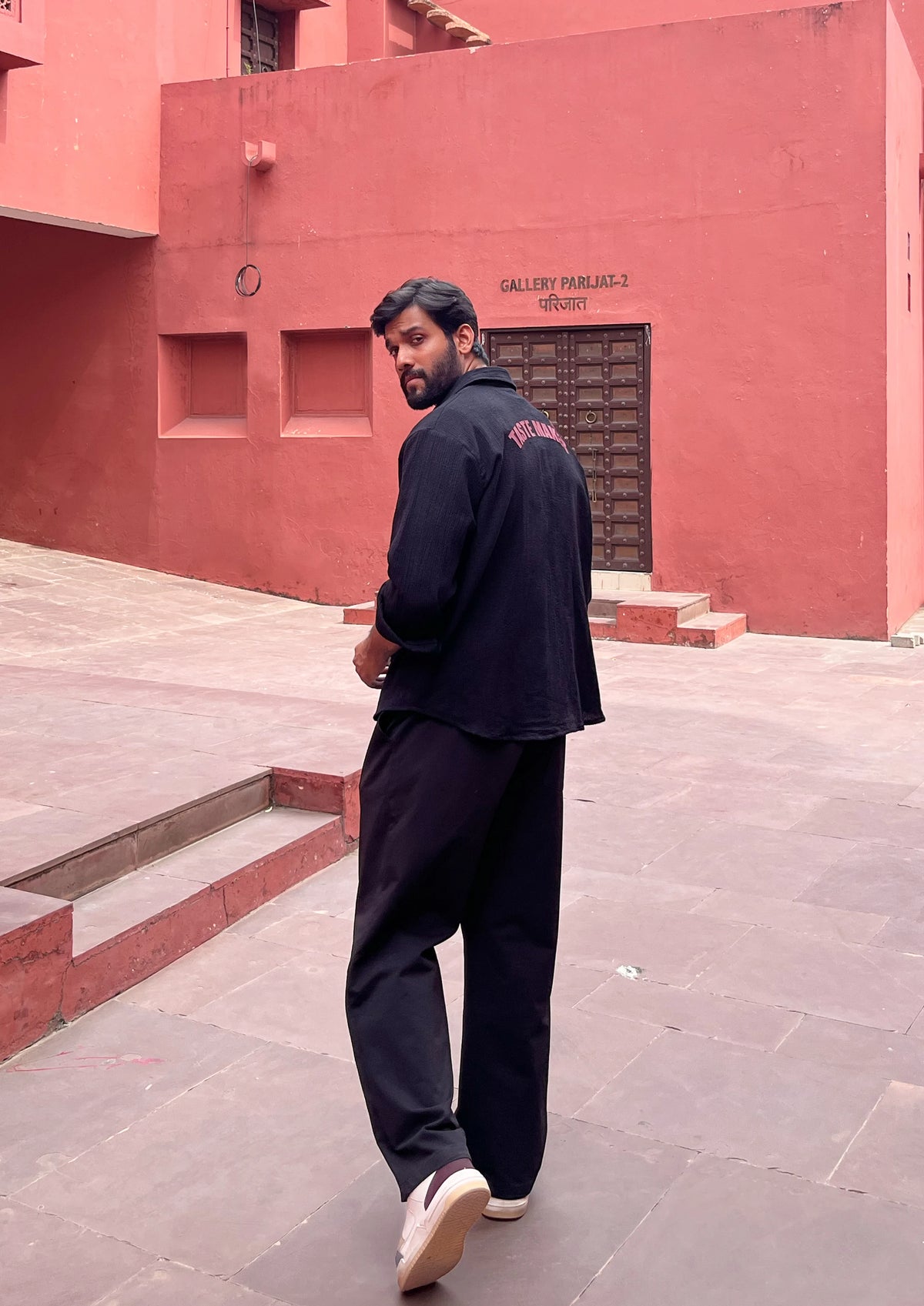 The 'taste-maker' Overshirt- Black