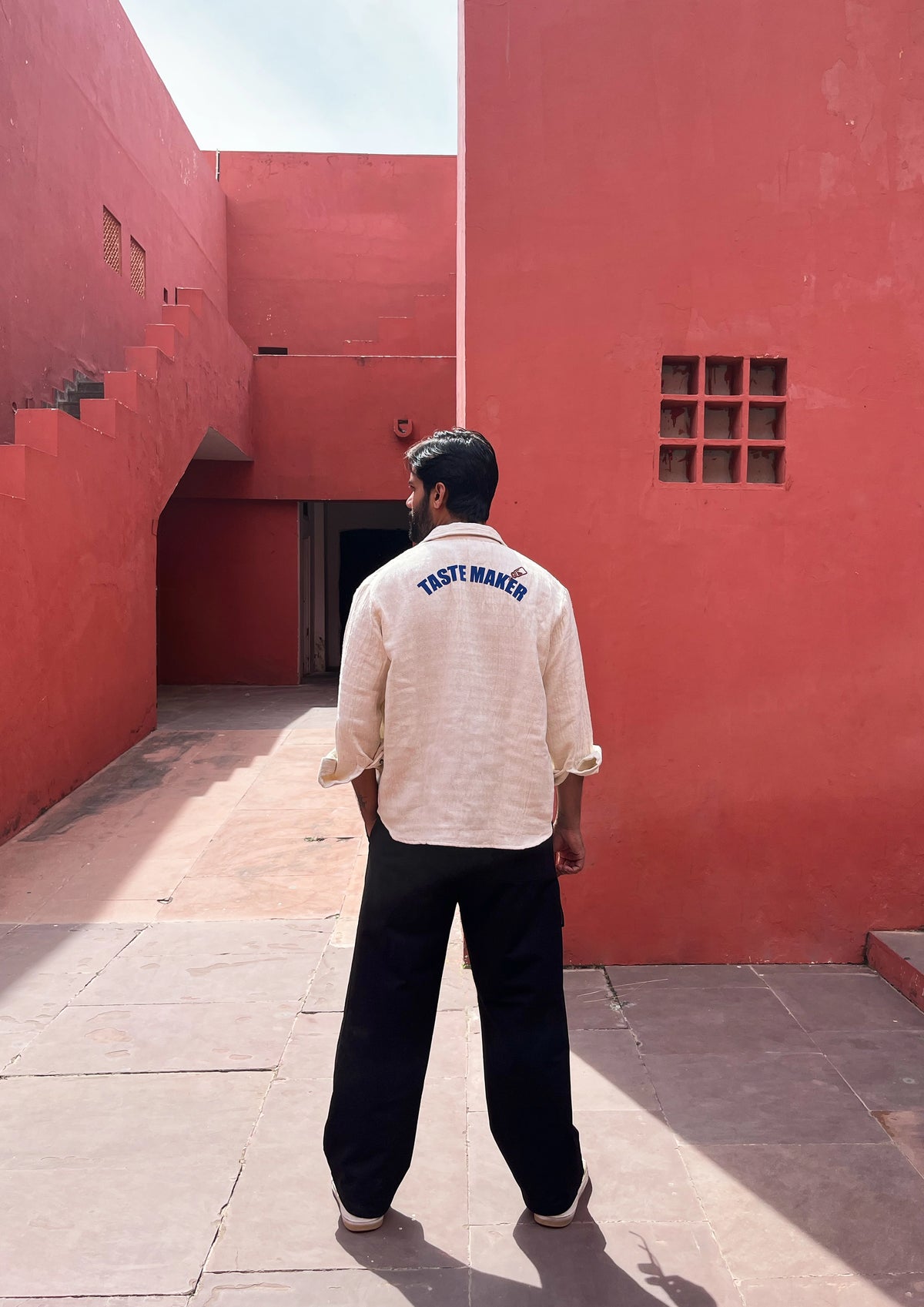 The 'taste-maker' Overshirt- off white