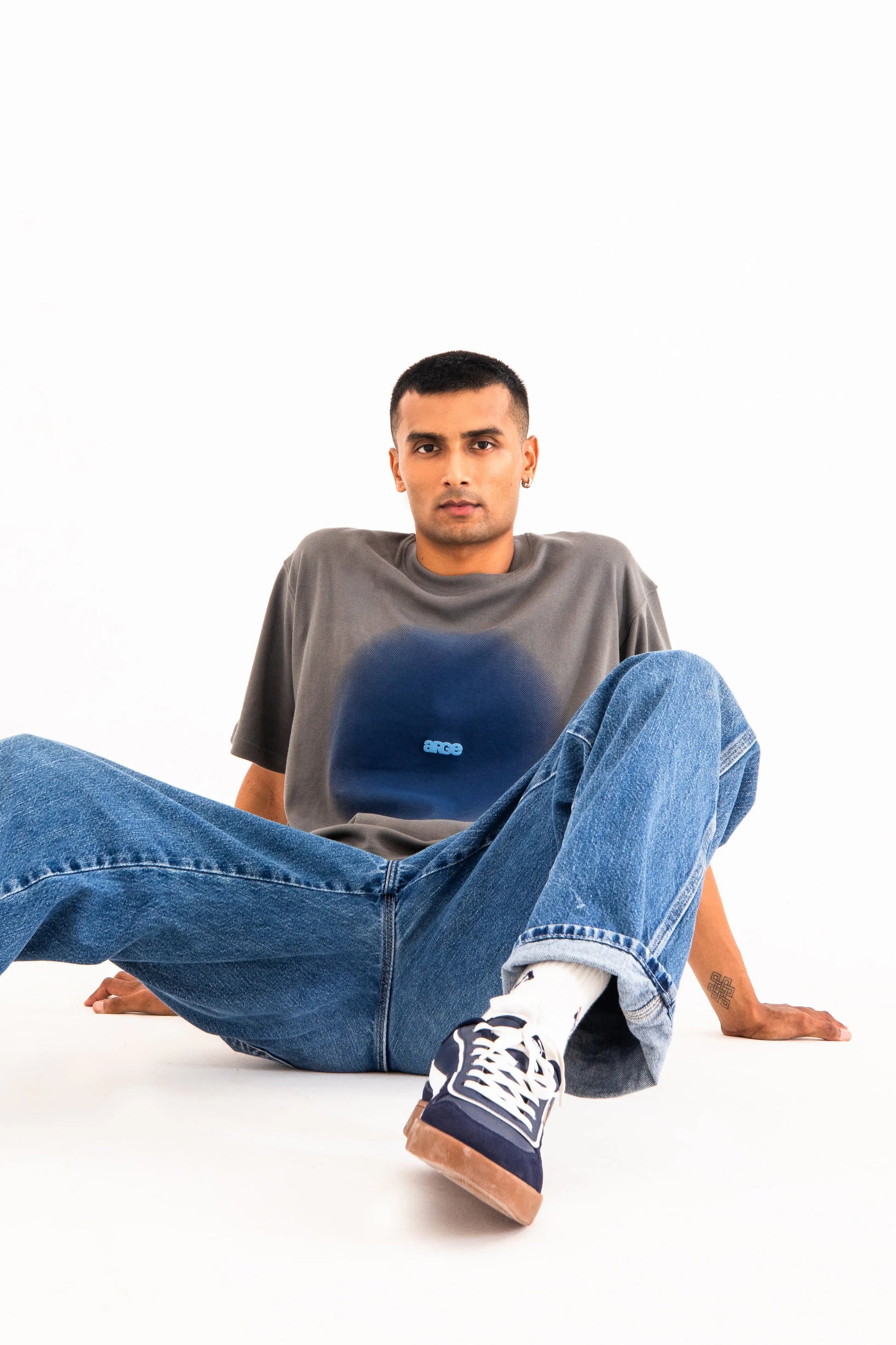 Grey oversized printed T shirt